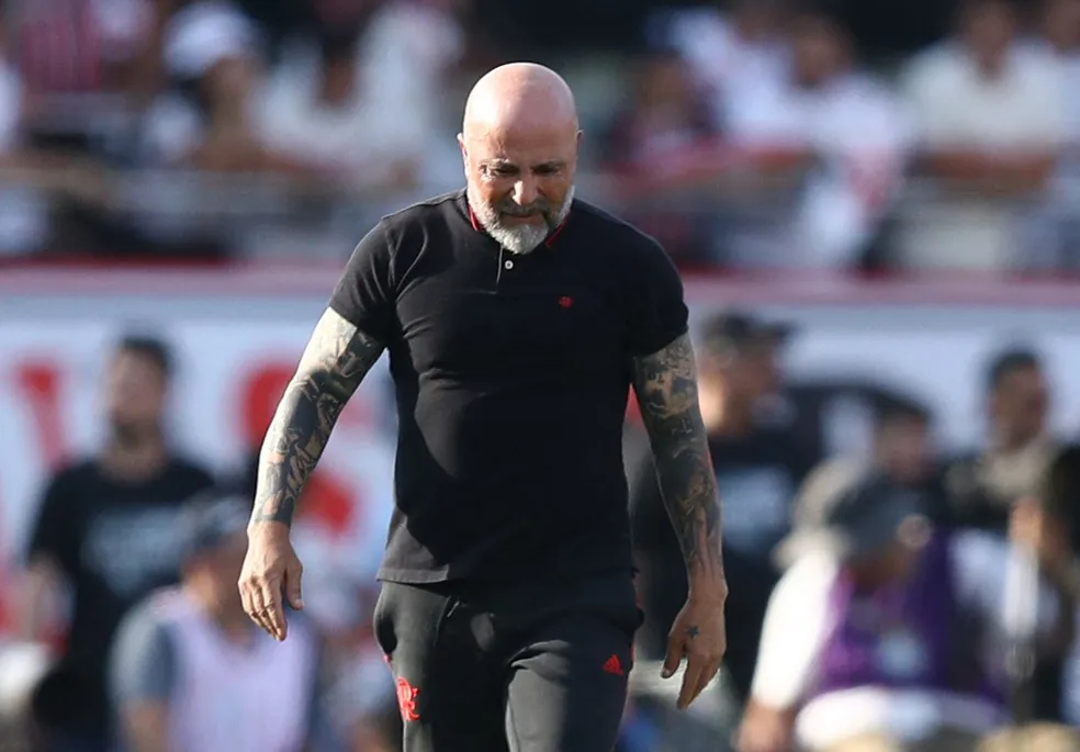 Vestiário dividido? Wesley e as razões que levaram Sampaoli a dispensá-lo  do Fla